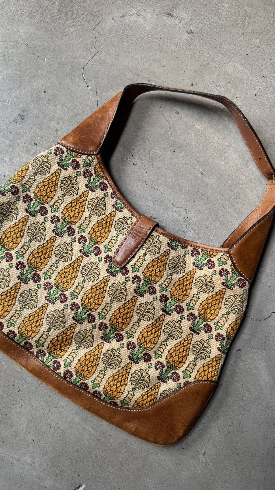 Gucci GUCCI Canvas Pineapple Print Jackie O Bouvier Hobo Brow Size ONE SIZE - 8 Thumbnail