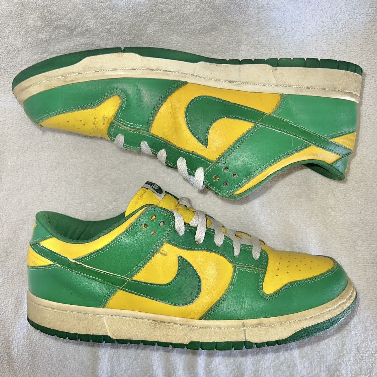 Nike 624035-331 Nike Dunk Low BRAZIL 2001 size 11m 12.5w Size US 11 / EU 44 - 1 Thumbnail