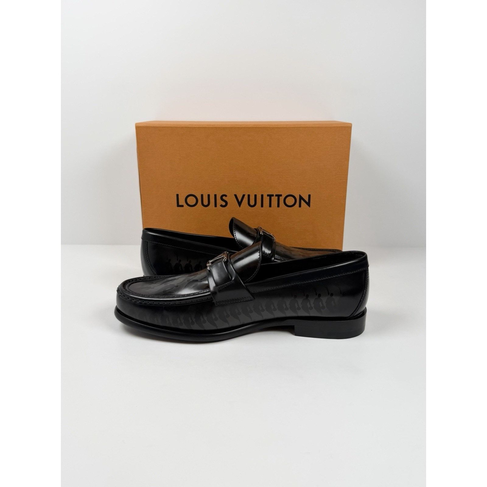 Louis Vuitton Size 7LV/8US - Louis Vuitton x NBA Major Loafers NEW Size US 8 / EU 41 - 8 Thumbnail