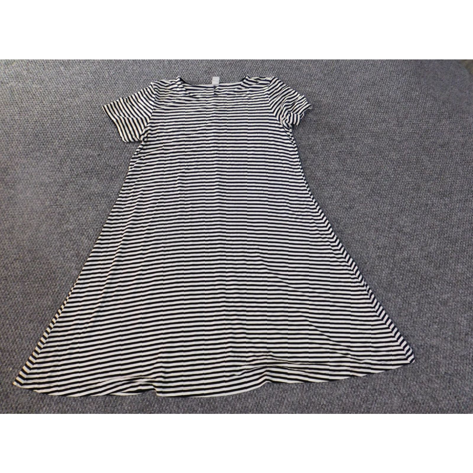Old Navy Old Navy Shirt Dress Womens Medium Black Striped Rayon Knee Length Stretch Raglan Sleeve V-Neck Pullover Casual Rapple? Size M / US 6-8 / IT 42-44 - 2 Thumbnail