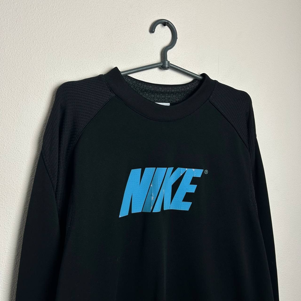Nike Vintage Nike Swoosh Big logo 2000s streetwear sweatshirt Size US L / EU 52-54 / 3 - 2 Thumbnail