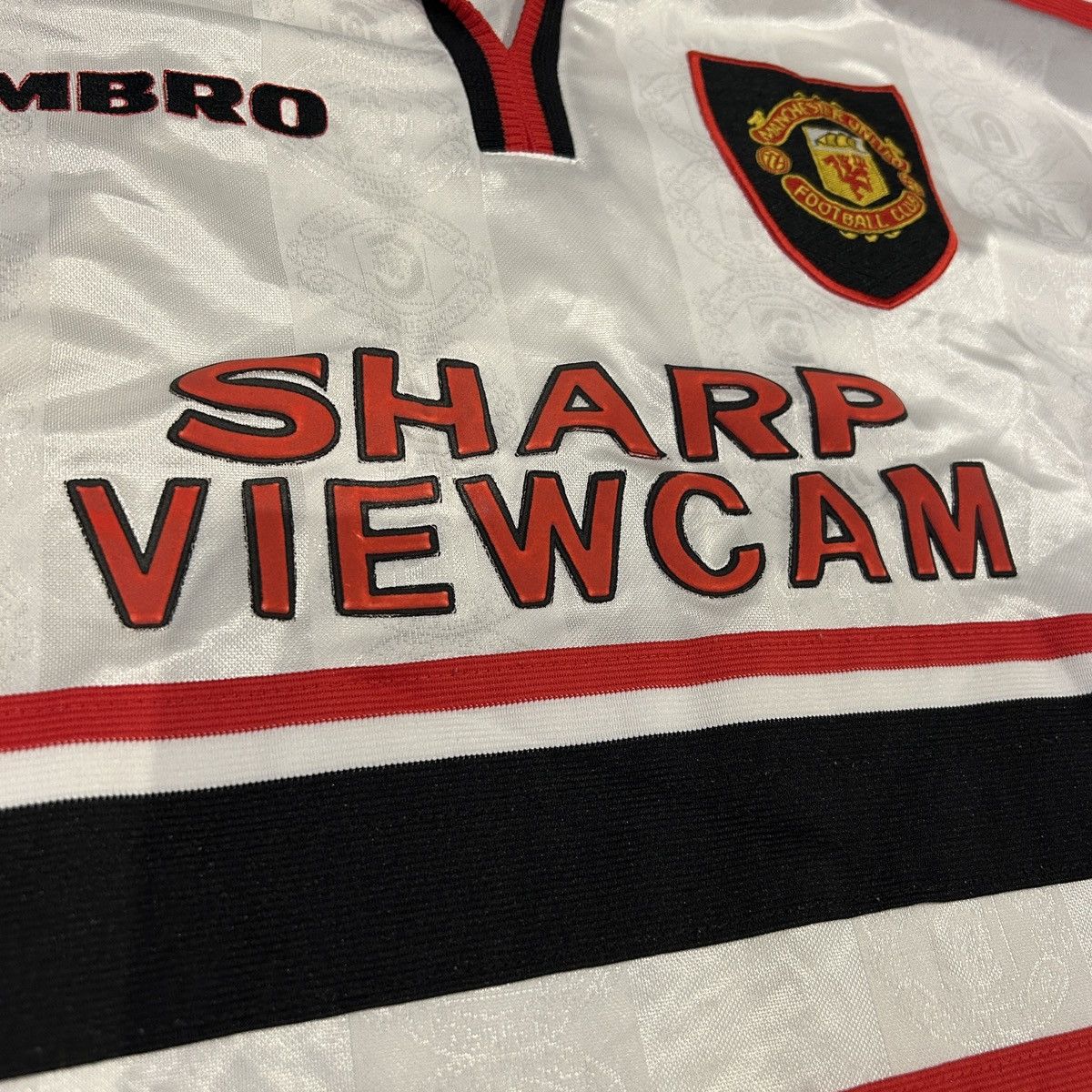 Umbro × Vintage Manchester United 1997-1999 Away Football Jersey Size US M / EU 48-50 / 2 - 3 Thumbnail