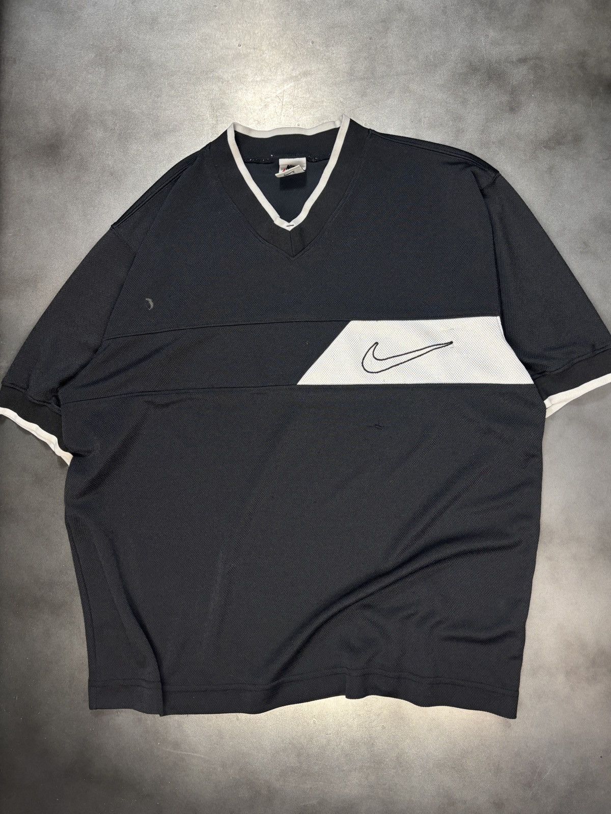 Nike 1990s Vintage Nike Active Shirt Shortsleeve Swoosh Warmup L Size US L / EU 52-54 / 3 - 2 Thumbnail