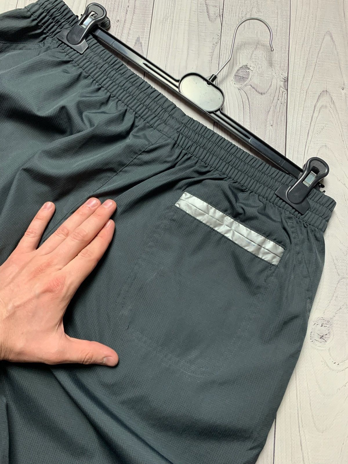 Fila Fila West Ham vintage soccer track pants joggers Size L/XL Size US 34 / EU 50 - 11 Thumbnail