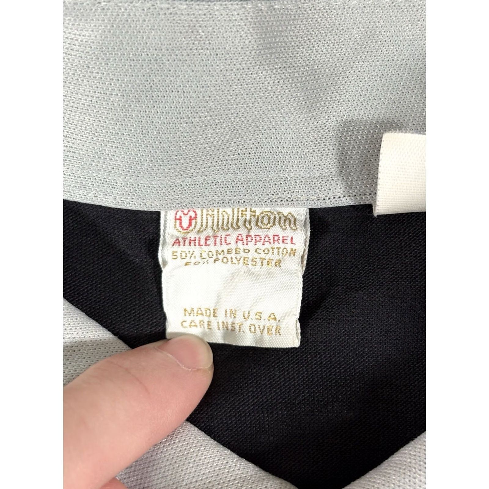 Vintage VINTAGE Hilton Athletic Apparel Polo Shirt Embroidered Men's 2XL Black Cotton Short Sleeve Sports Golf Bowling Size US XXL / EU 58 / 5 - 4 Thumbnail
