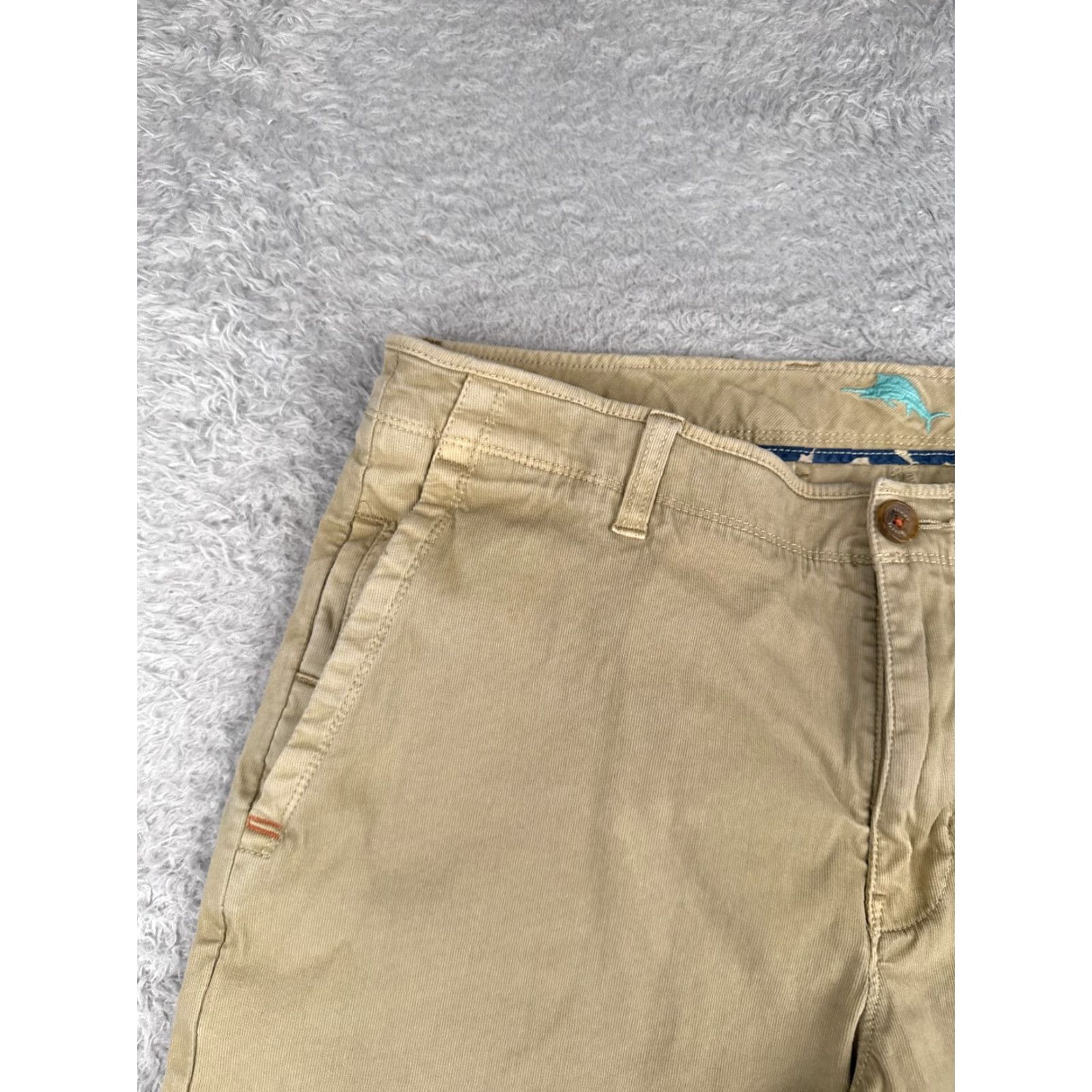 Tommy Bahama Tommy Bahama Shorts Men 33 Beige Chino Flat Front Cotton Blend 10" Casual Designer Size US 33 - 4 Thumbnail