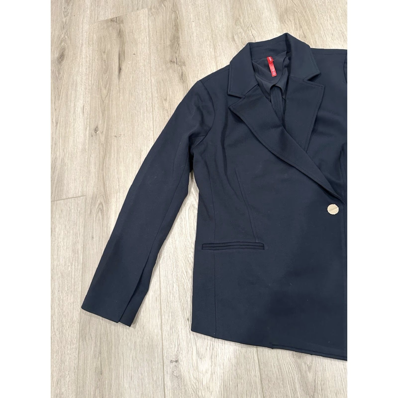 Spanx NWT Spanx Tailored Perfect Asymmetrical Blazer Classic Dark Black Size L Size L / US 10 / IT 46 - 4 Thumbnail