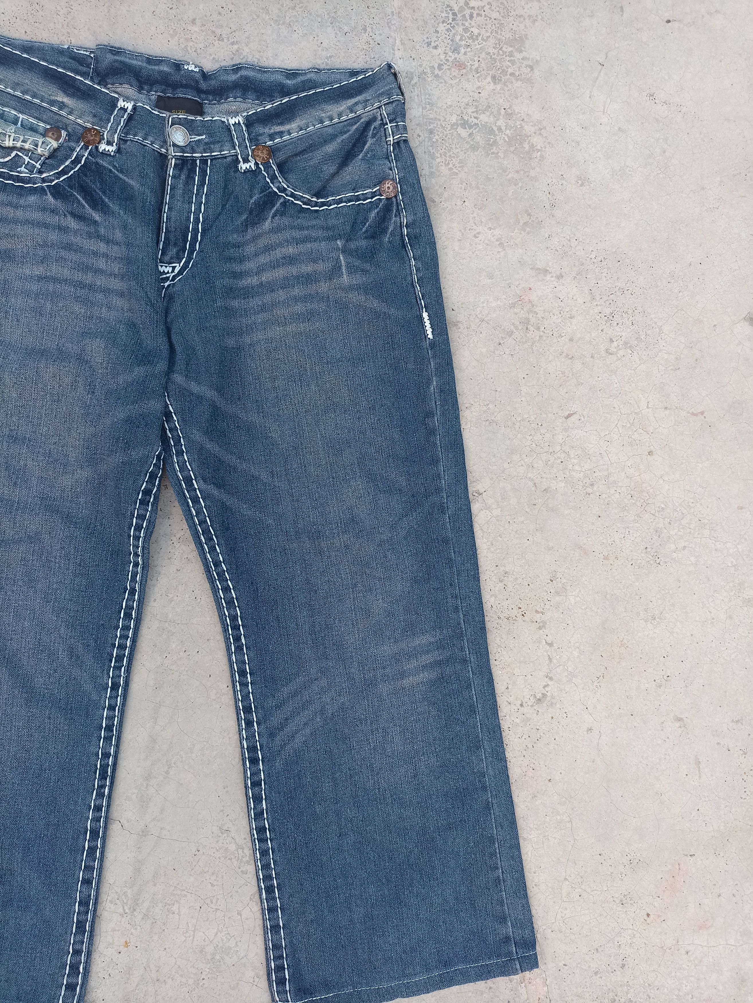 Beauty Beast 🔥 True Religion jeans Size US 37 - 8 Thumbnail
