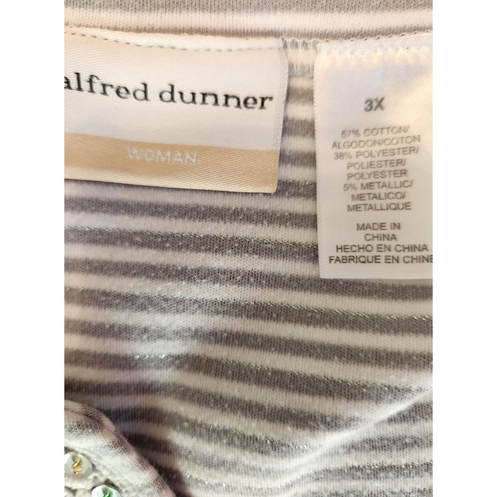 Vintage Alfred Dunner Shirt Women 3X Gray Beaded Lace Trim Short Sleeve Split Neck Casual Top Boho Stripe Metallic Easy Care"} Size XXL / US 16-18 / IT 52-54 - 6 Thumbnail