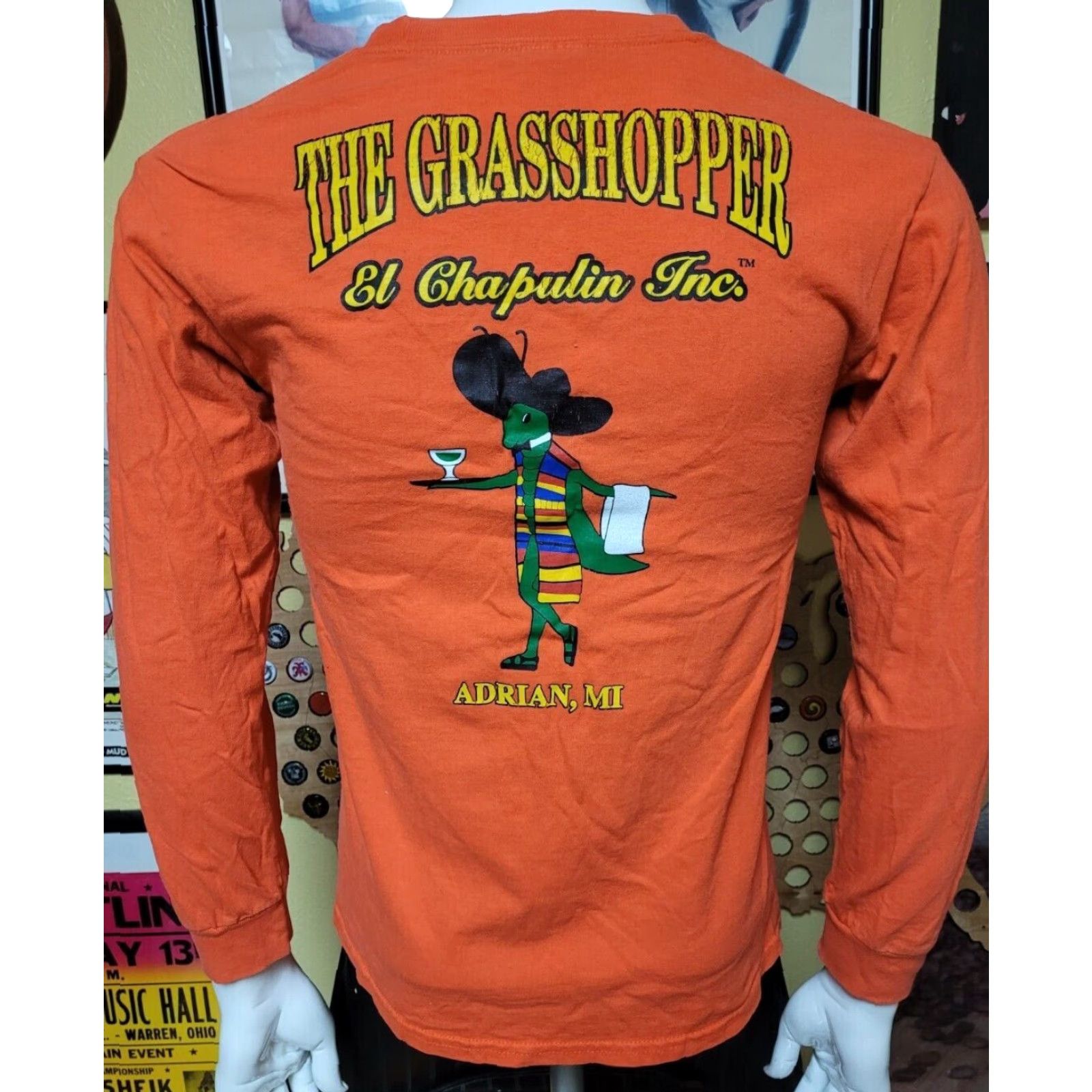 Gildan El Chapulin Grasshopper Mexican Restaurant T Shirt Long Sleeve Small Adrian MI Size US S / EU 44-46 / 1 - 3 Thumbnail