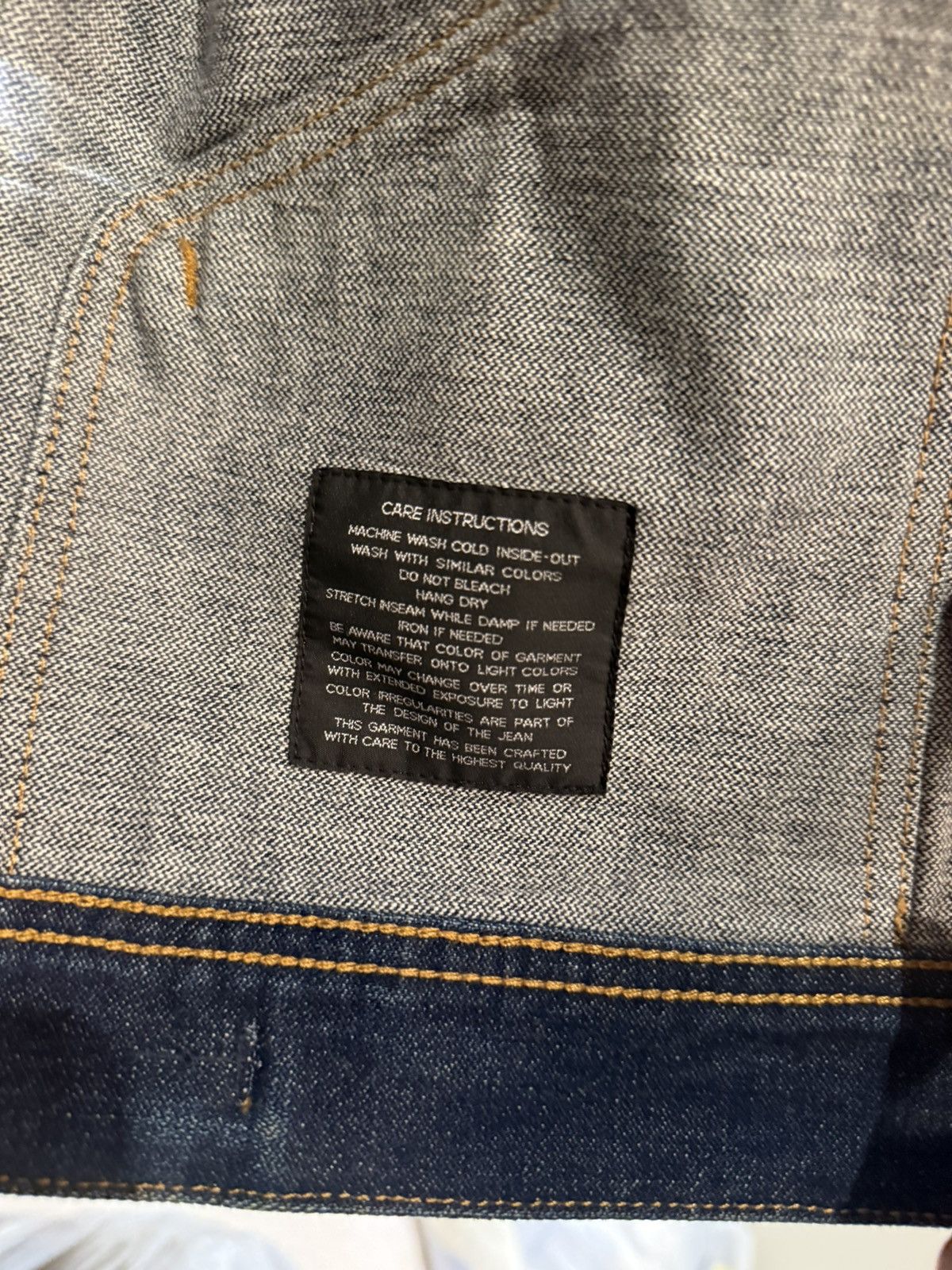 Tom Ford SOLD - Tom Ford Selvedge Denim Trucker Jacket Size US S / EU 44-46 / 1 - 8 Thumbnail