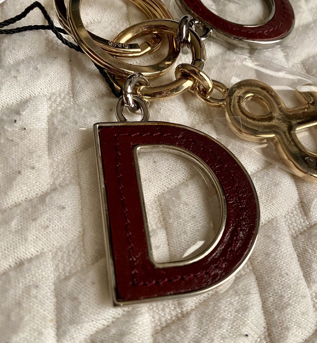 Dolce & Gabbana Dolce & Gabbana 🇮🇹 Metal/Oxblood Calf Palladium Bag Charm Size ONE SIZE - 7 Thumbnail