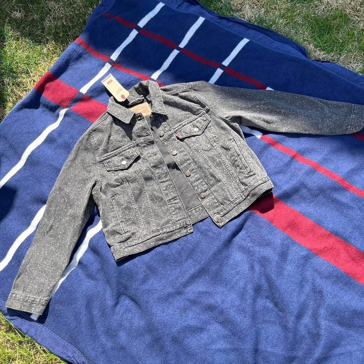 NWT Levi’s grey Paint Splatter Original Trucker Denim Jacket