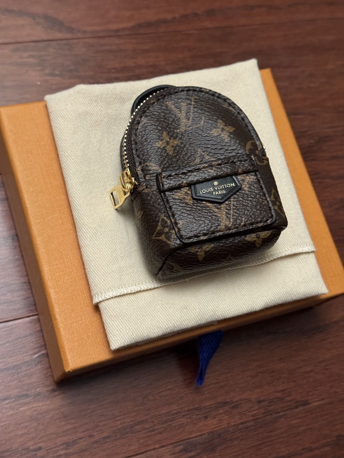 Louis Vuitton Louis Vuitton Micro Palm Springs Backpack Charm New Size ONE SIZE - 1 Thumbnail