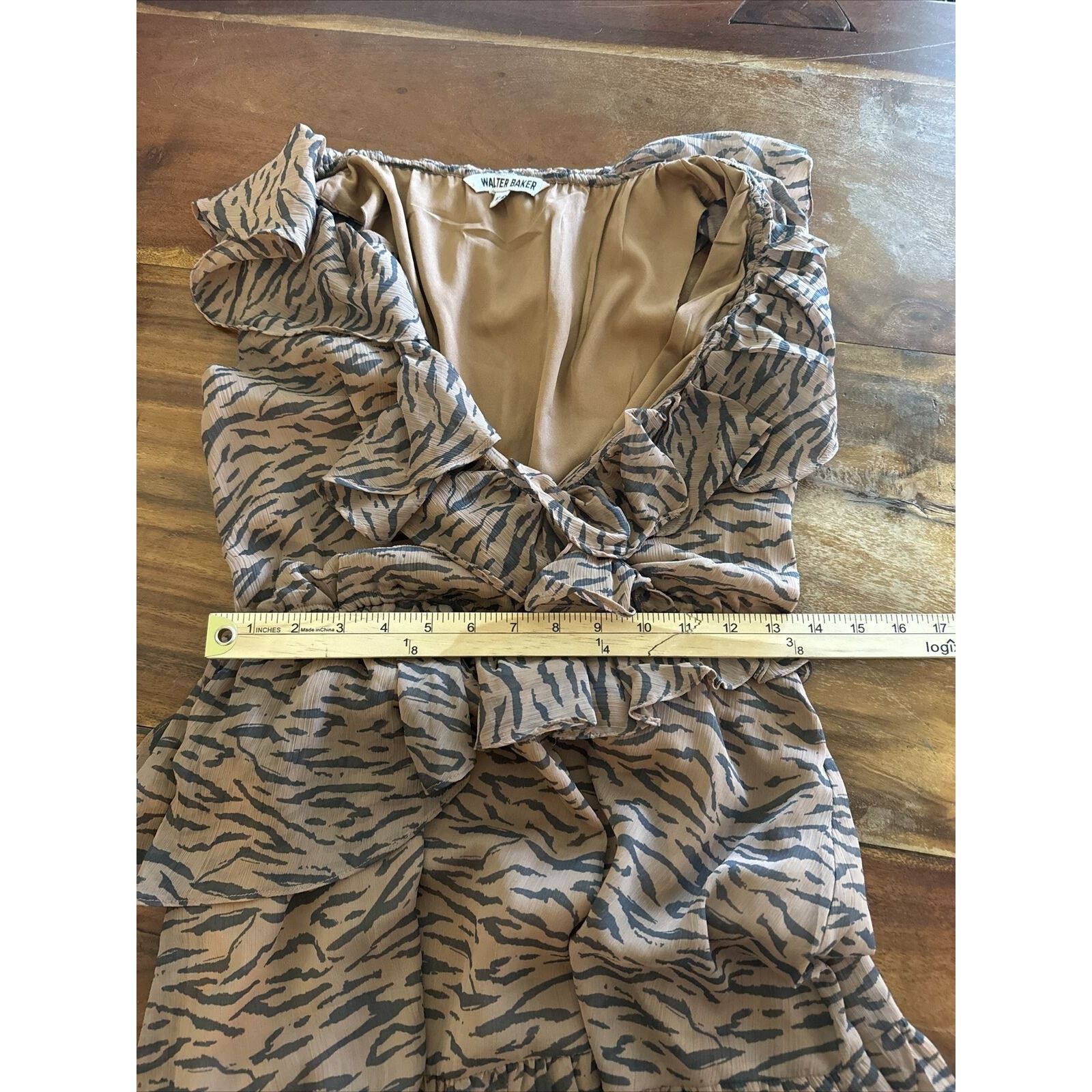 Wall + Water WALTER BAKER Shelly dress wrap-effect ruffled tiger crepon m Size M / US 6-8 / IT 42-44 - 8 Thumbnail