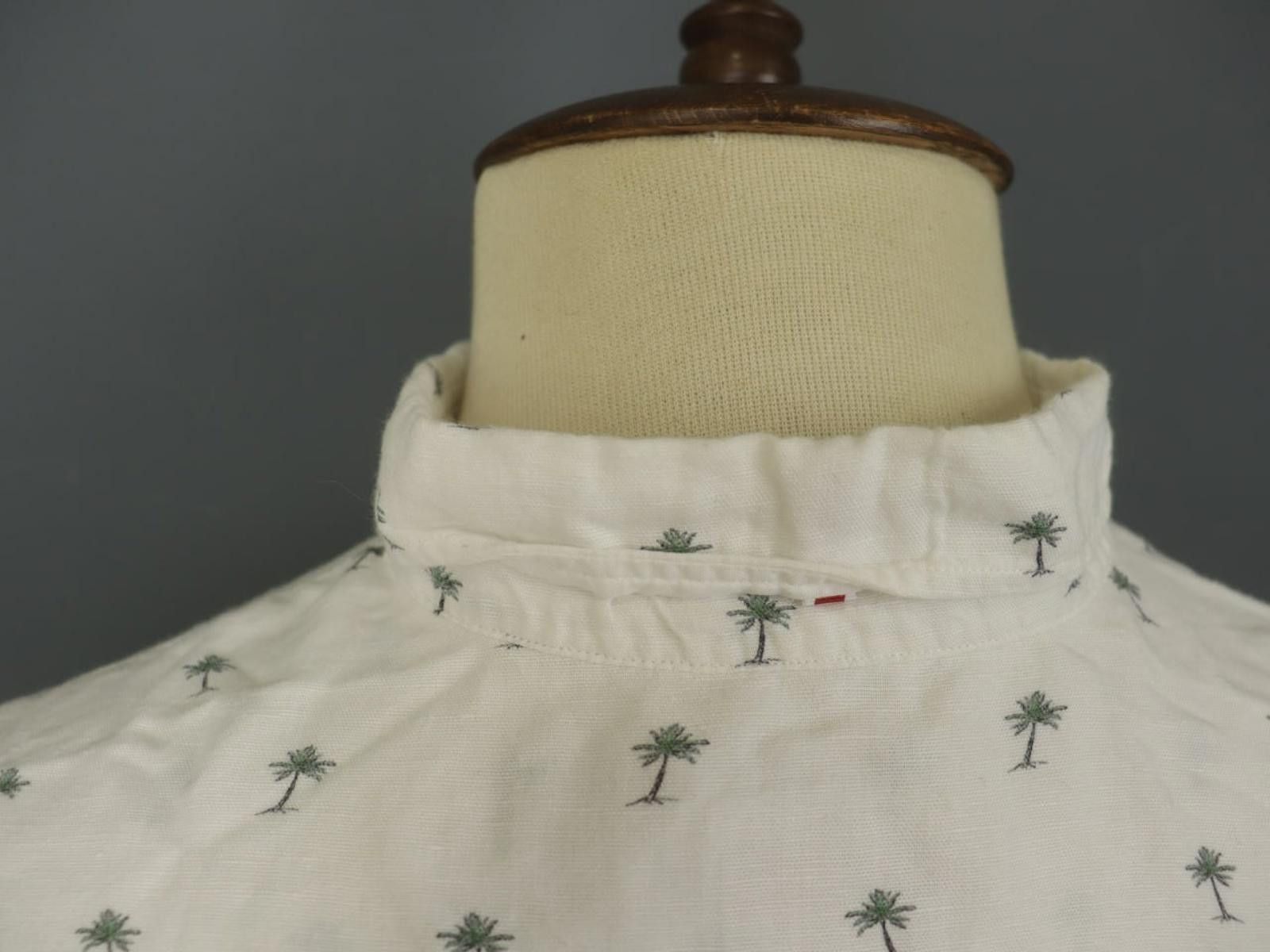 Designer Hackett London White Palm Tree Button-Up Shirt Size S Size US S / EU 44-46 / 1 - 10 Thumbnail