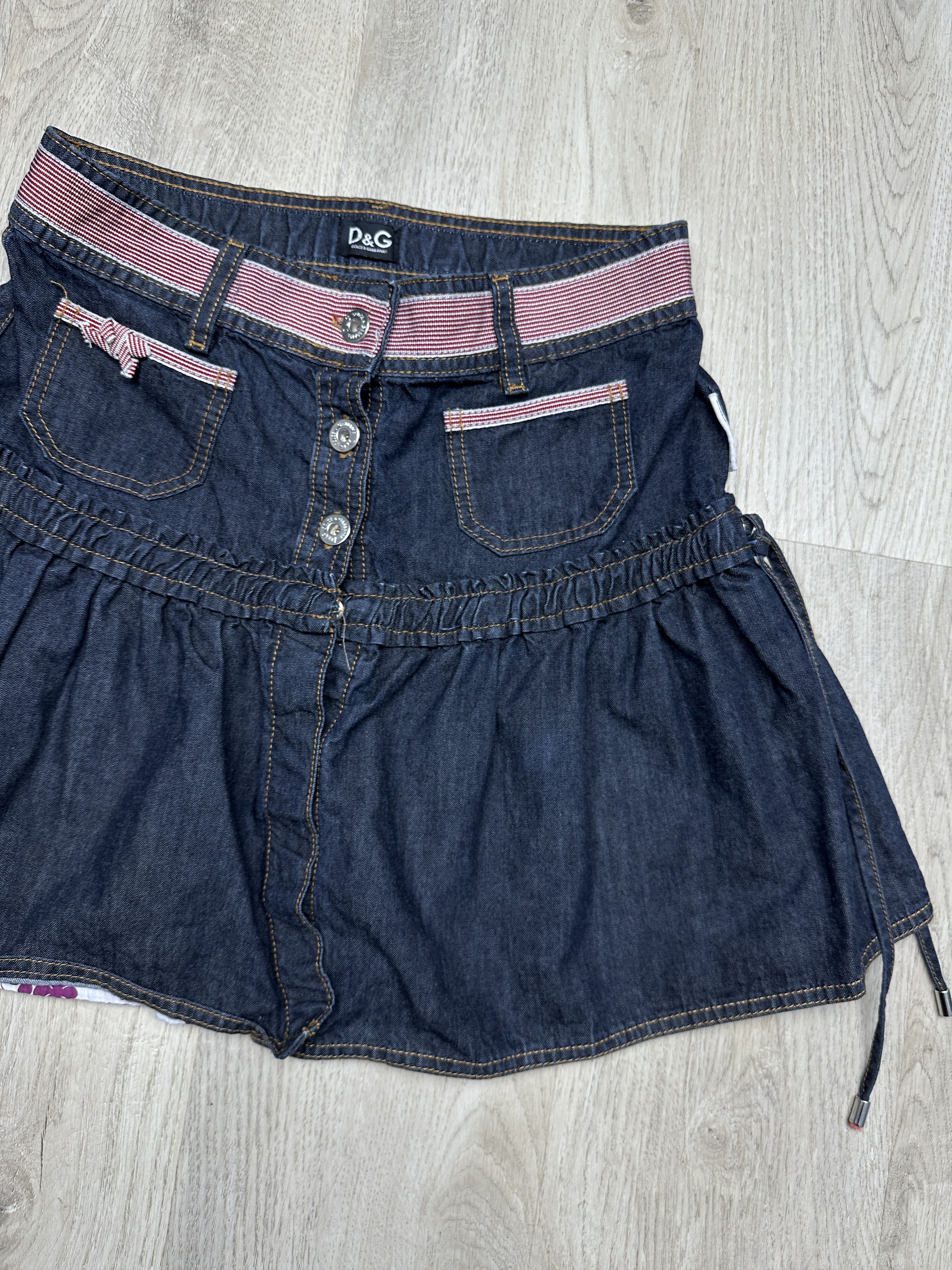Dolce & Gabbana Dolce & Gabbana Vintage Womens Mini Skirt Size 27" / US 4 / IT 40 - 2 Thumbnail