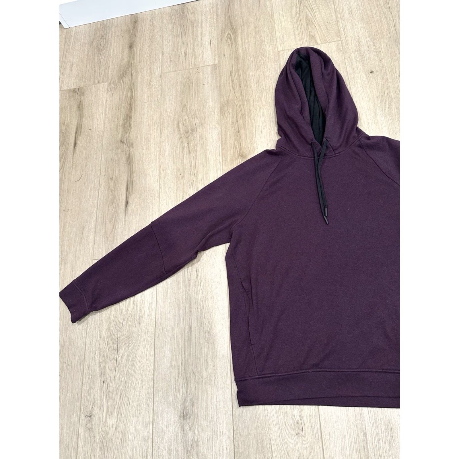 Lululemon Lululemon Hoodie Mens Medium Maroon Pullover Sweatshirt Set Pullover Hooded Pockets Stretch Athleisure Shirt Category: Hoodie Size US M / EU 48-50 / 2 - 4 Thumbnail