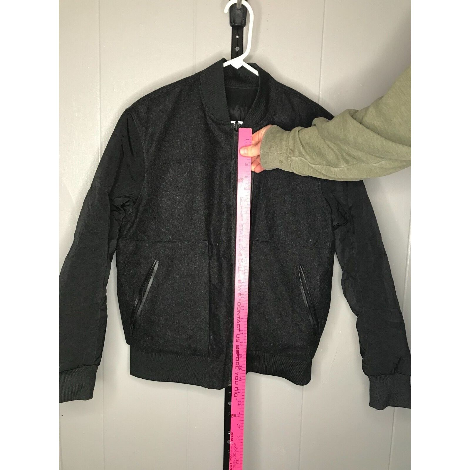 Lululemon Lululemon Roam Far Wool Reversible Down Bomber Jacket Women' Size M / US 6-8 / IT 42-44 - 10 Thumbnail