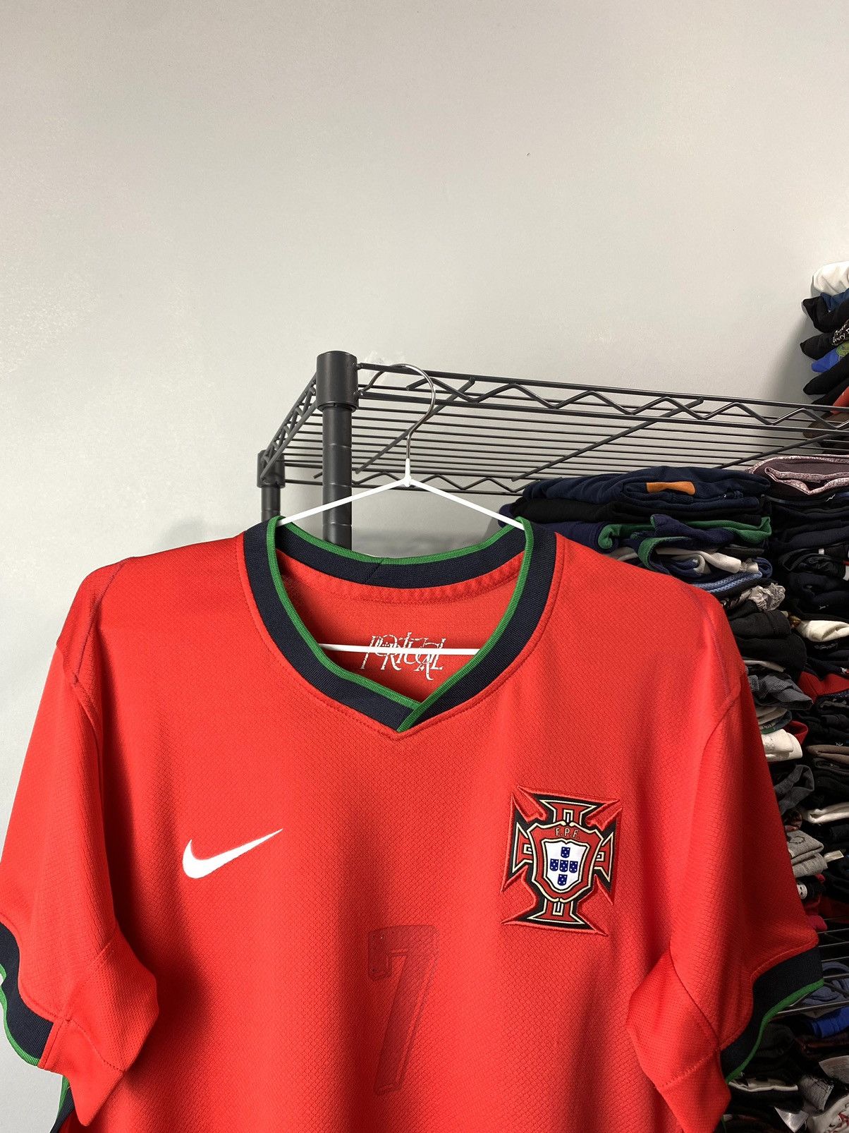 Nike Vintage Nike Portugal Ronaldo 7 Soccer Jersey Tee Size US S / EU 44-46 / 1 - 3 Thumbnail
