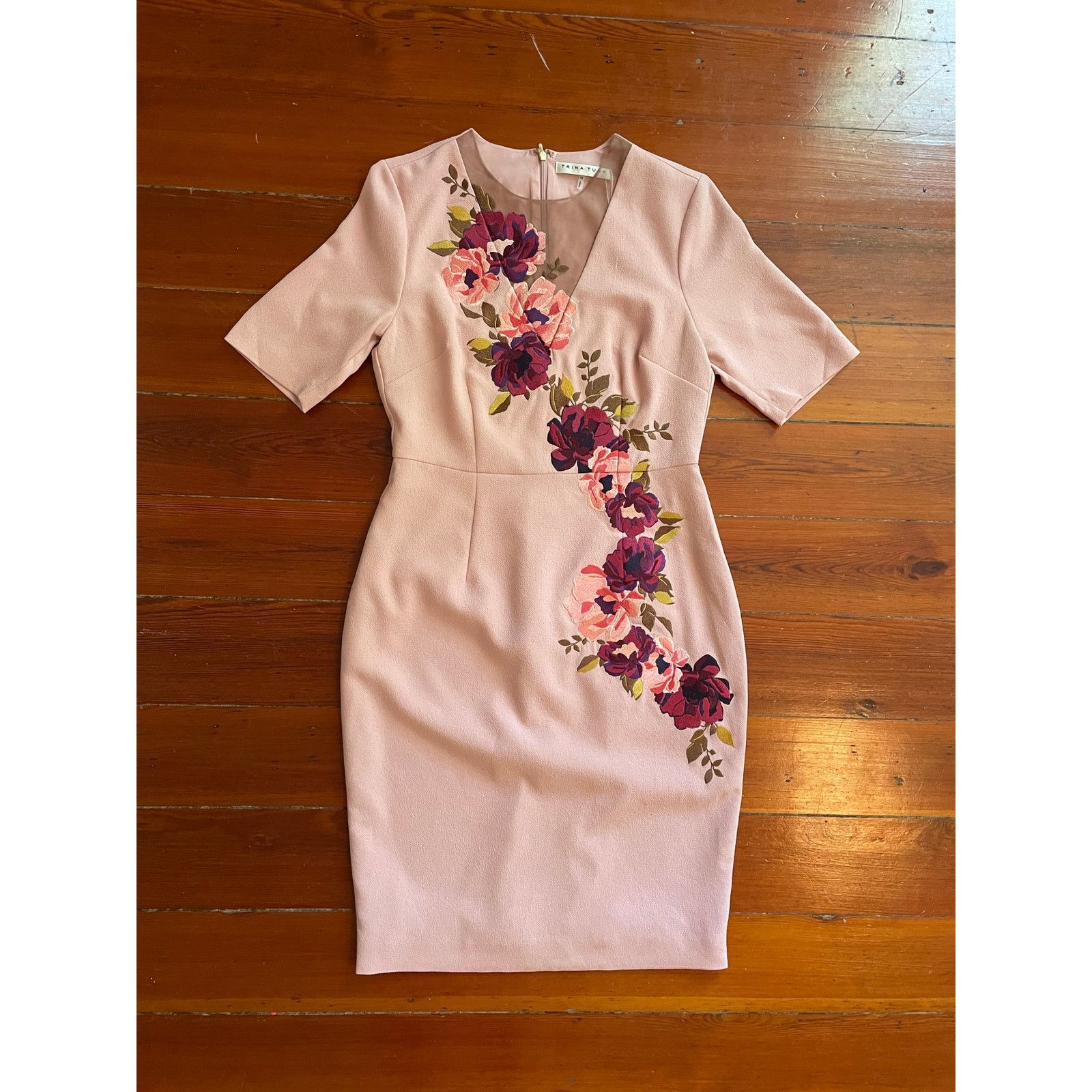 Trina Turk NWT Trina Turk Floral Embroidered Sheath Dress Blush Sz 10 Size L / US 10 / IT 46 - 10 Thumbnail