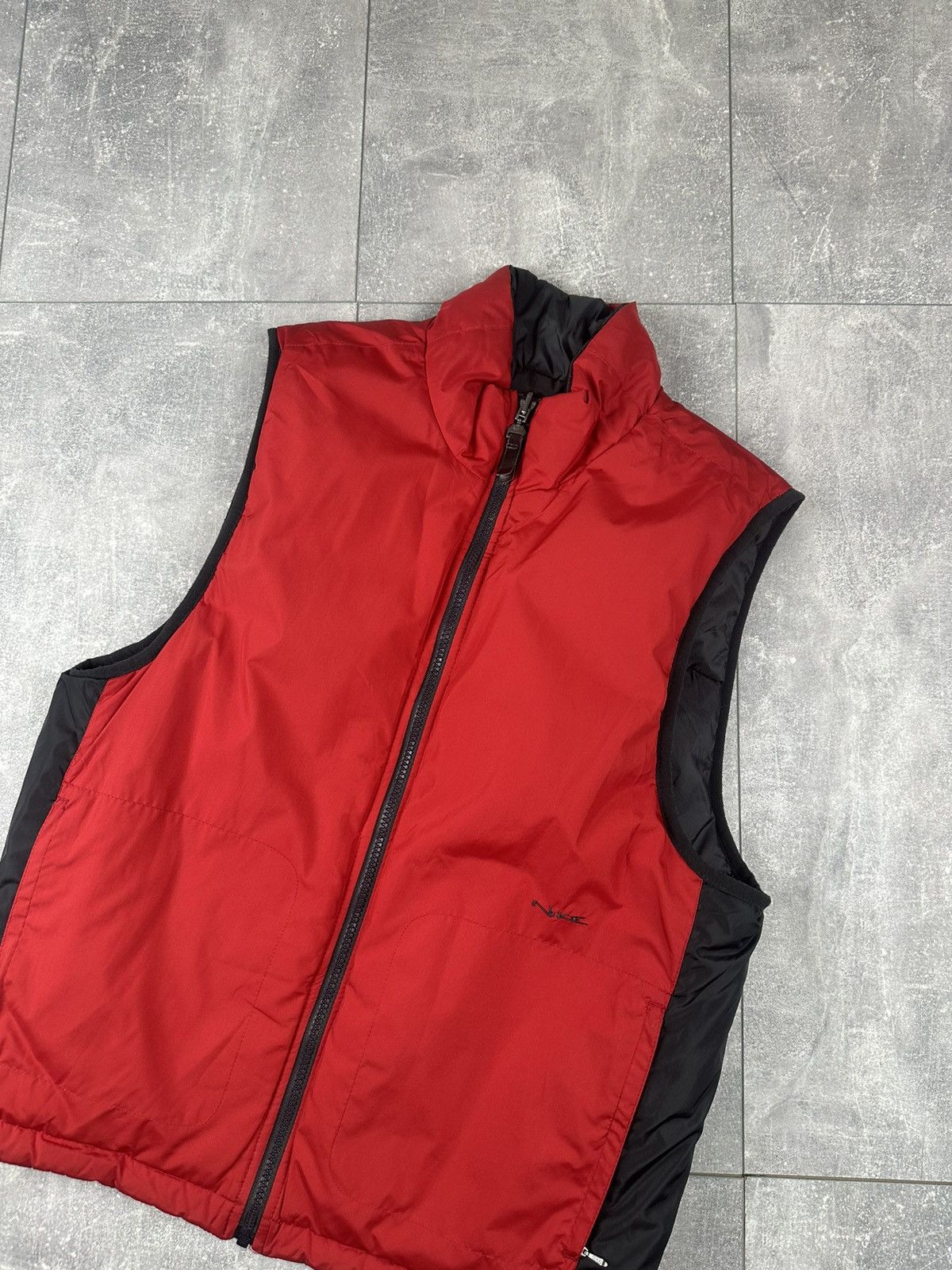 Nike Nike Reversible Sportswear Vest Red/Black Swoosh Logo Size US S / EU 44-46 / 1 - 5 Thumbnail