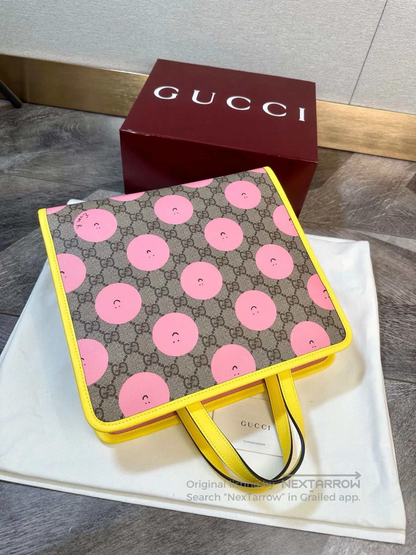 Gucci Gucci Kids Tote Smiley Sun Logo. Size ONE SIZE - 1 Thumbnail