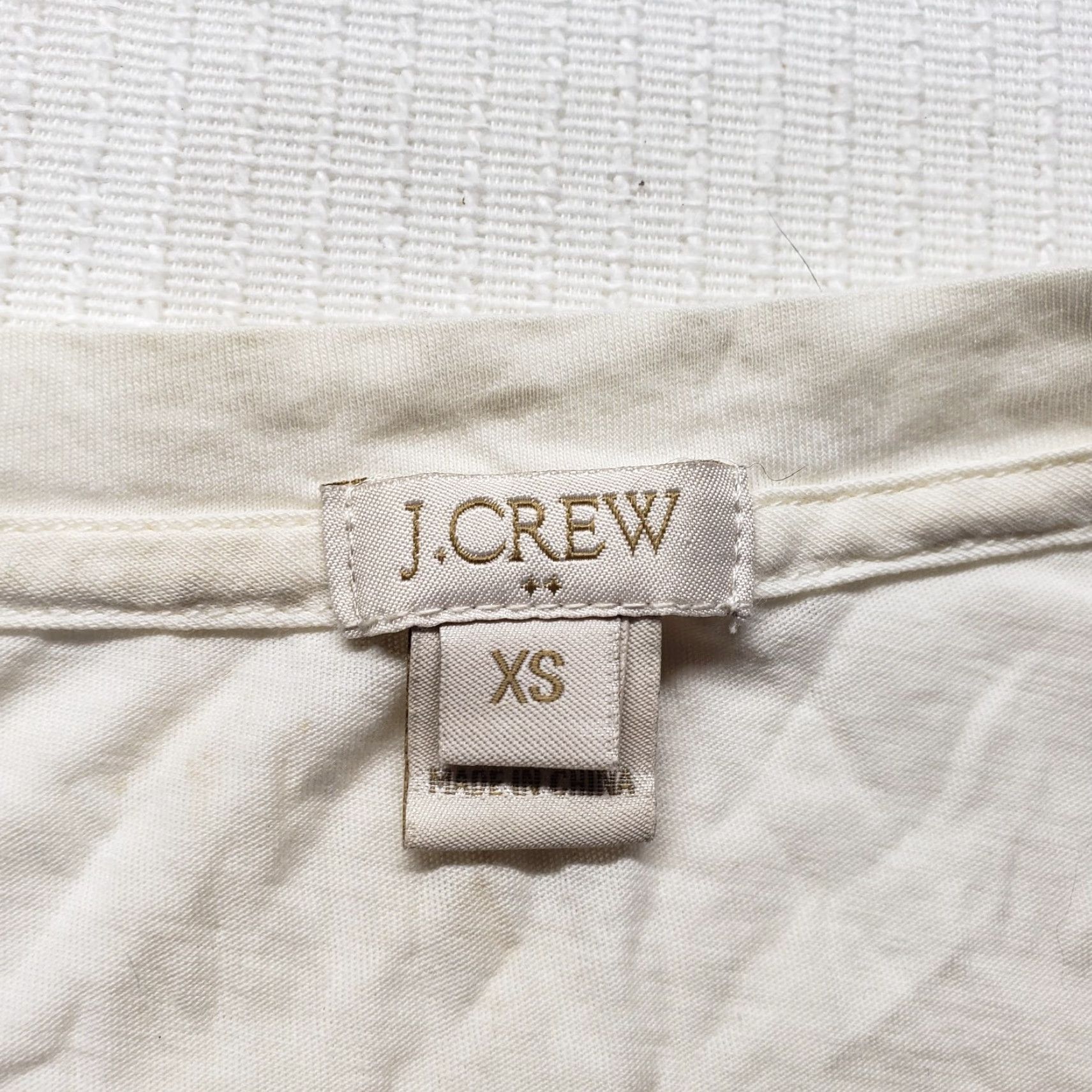J.Crew **J.Crew Pink White Striped Half Sleeve T-Shirt Women's Size XS** User: J.Crew Pink White Striped Half Sleeve T-Shirt Women's Size XS Size XS / US 0-2 / IT 36-38 - 3 Thumbnail
