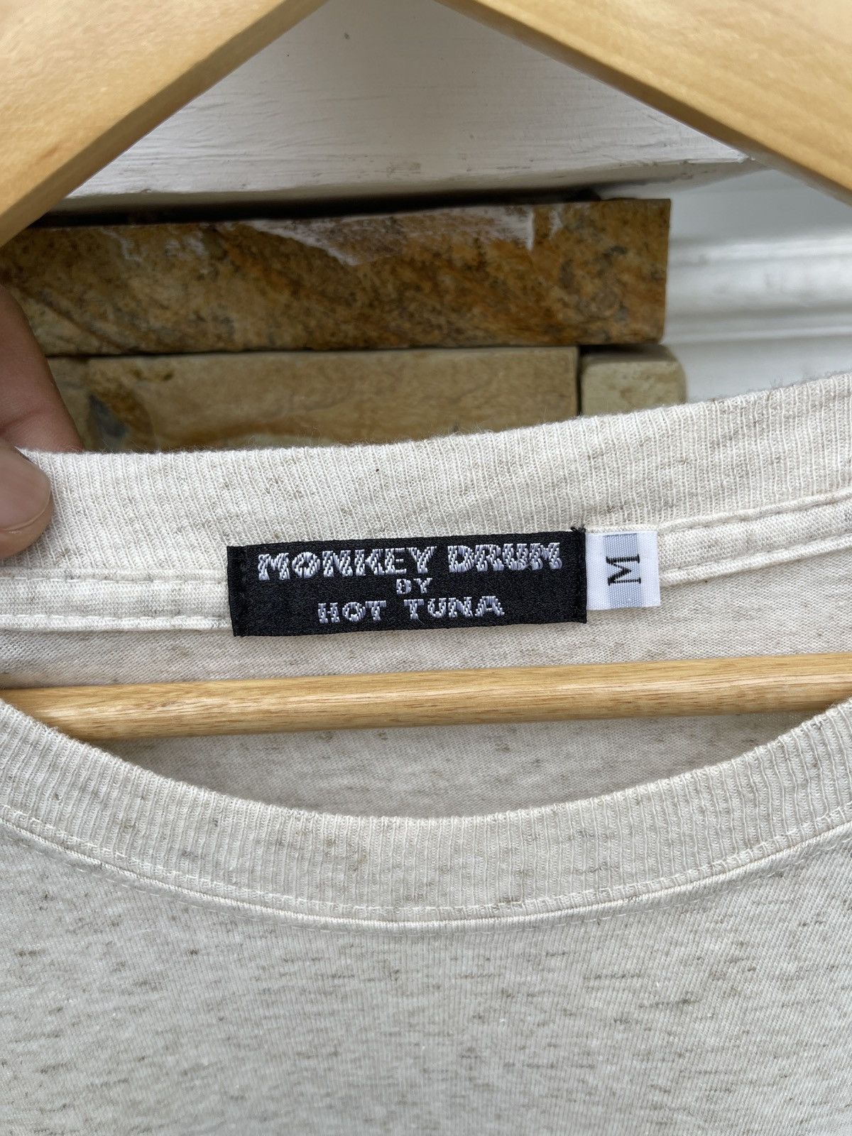 Hot Tuna Rare🔥Vintage 90s Monkey Drum By Hot Tuna T-Shirt Size US XL / EU 56 / 4 - 5 Thumbnail