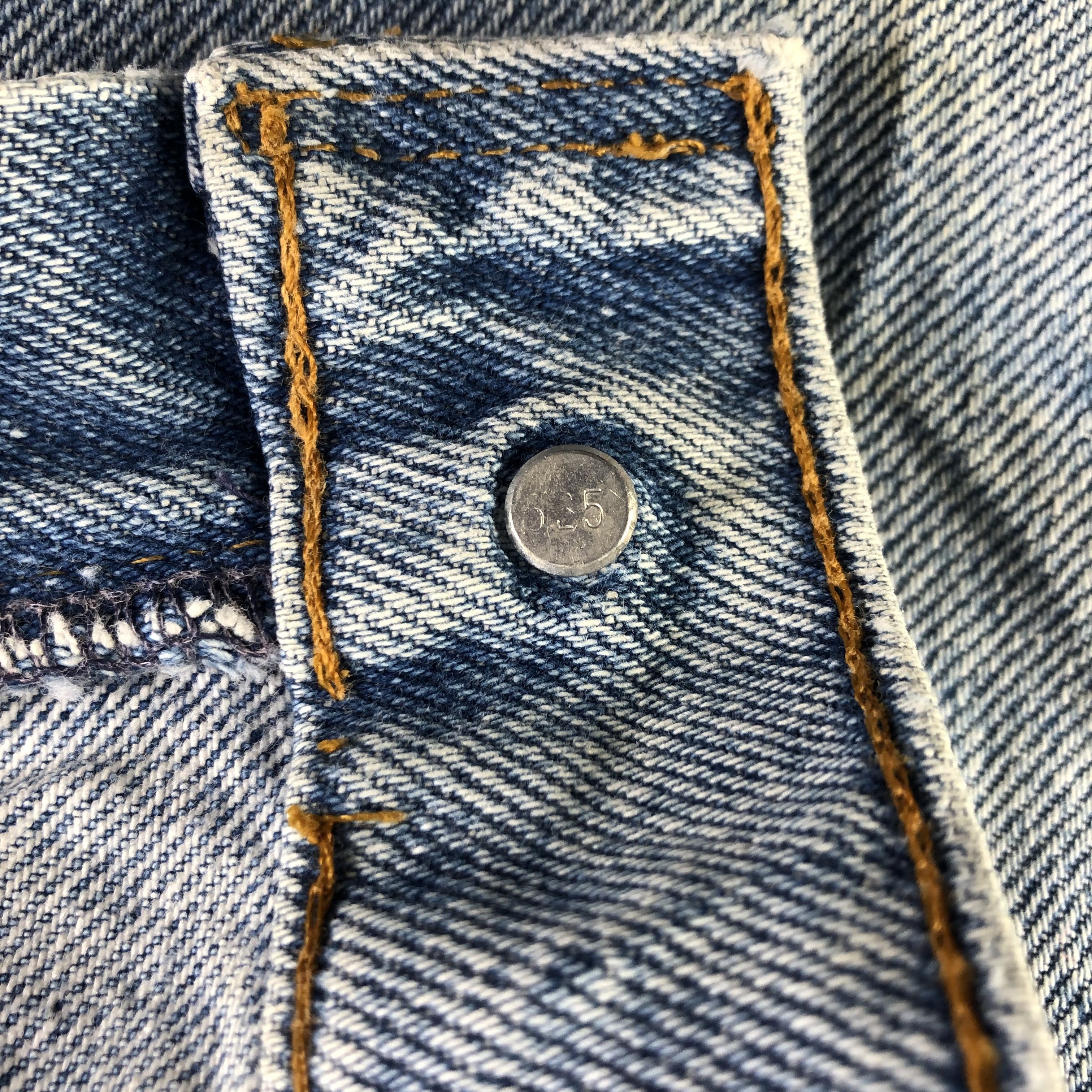 Levi's 90s Vintage Light Wash Levis 505 Jeans-J3883 Size 26" / US 2 / IT 38 - 8 Thumbnail