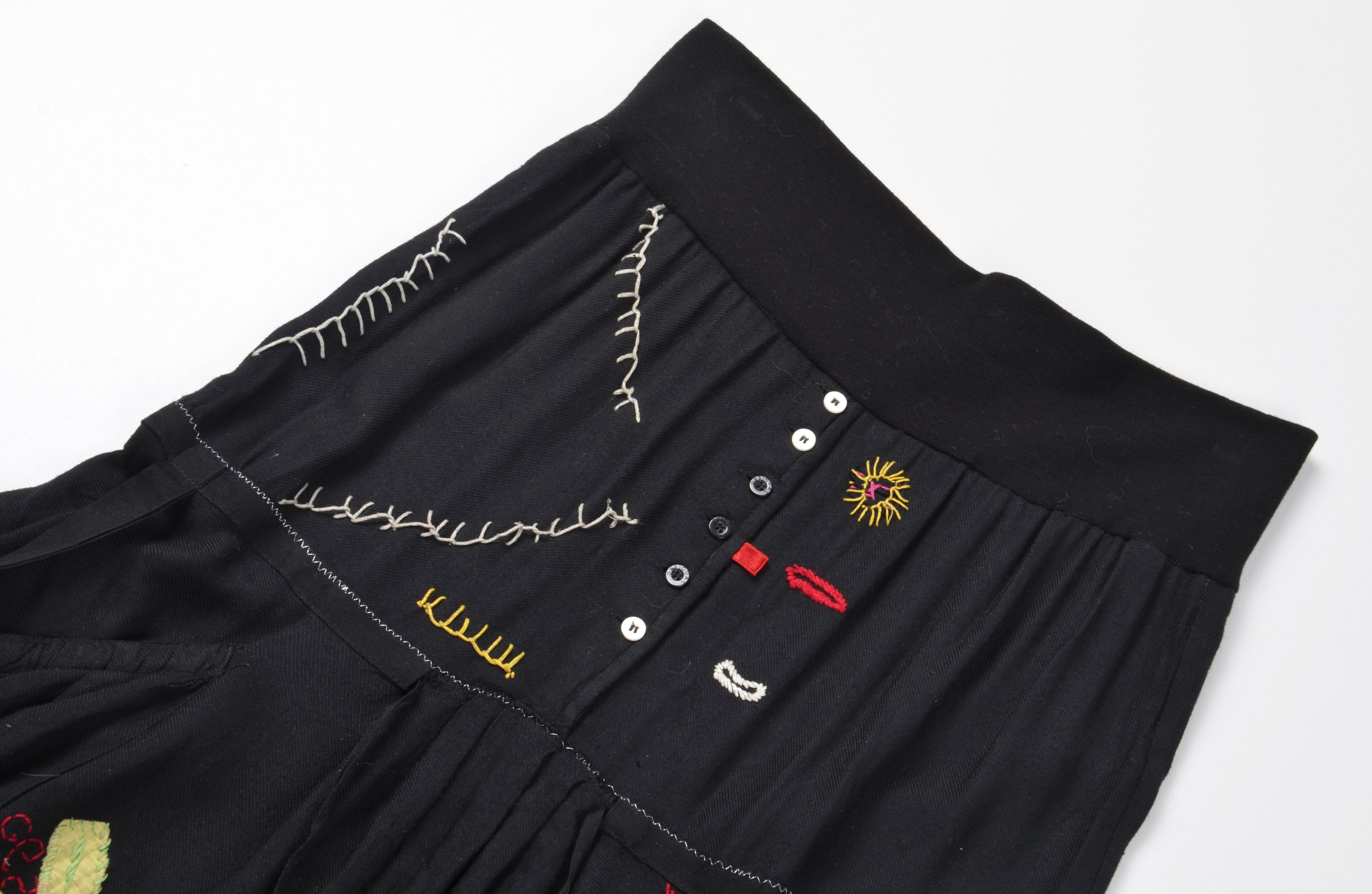 Desigual Desigual Grunge Avant Garde Embroidered Asymmetrical Skirt Size 28" / US 6 / IT 42 - 3 Thumbnail