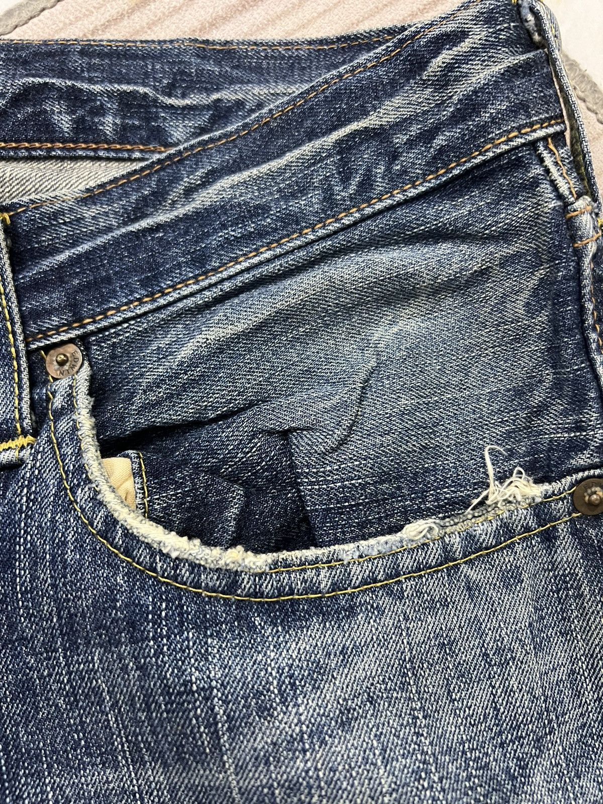 Edwin × Japanese Brand VINTAGE EDWIN 505zx SELVEDGE DISTRESSED DENIM Size US 33 - 6 Thumbnail