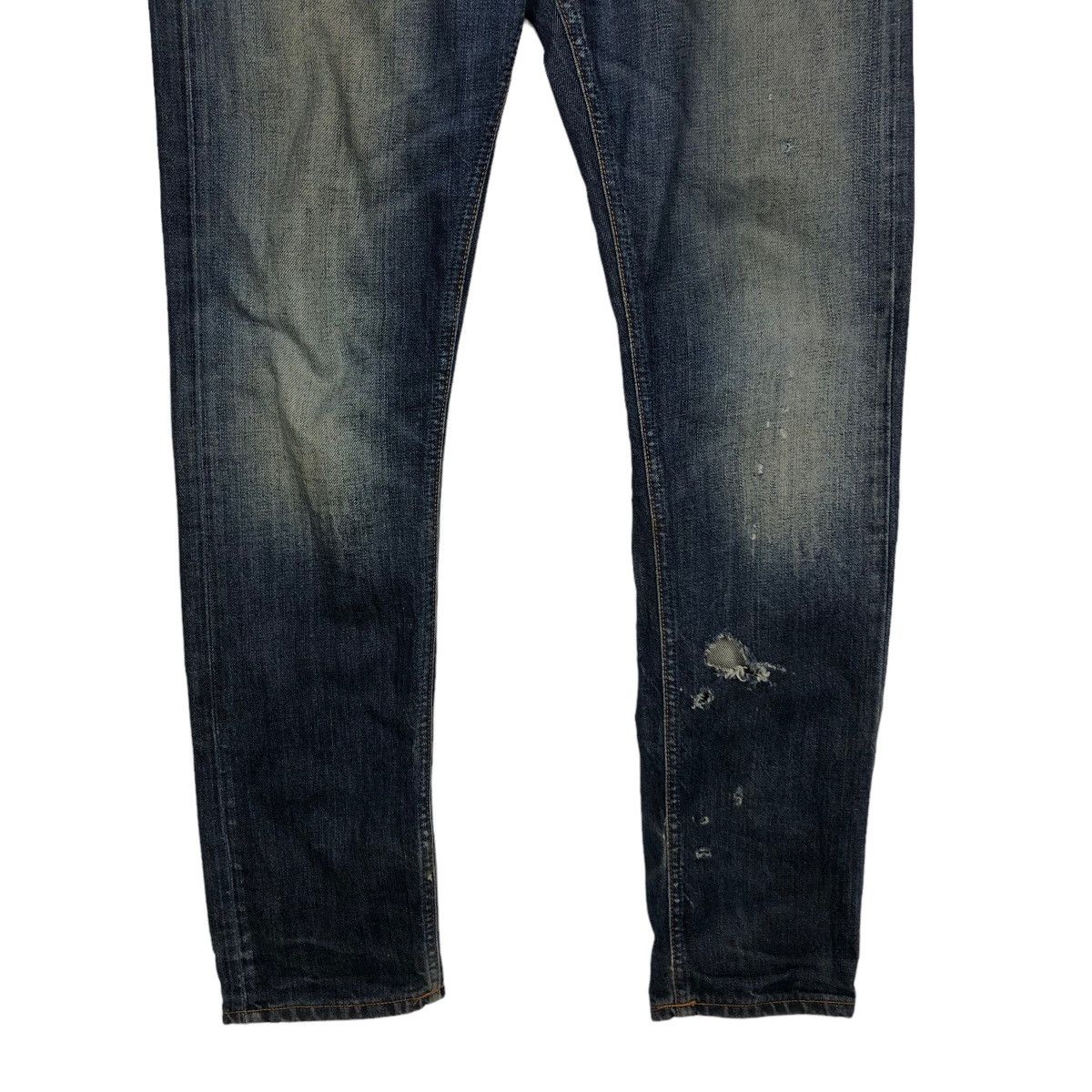 Japanese Brand 🔥Rare Distressed Denim Design Nudie Jeans Japan Made Size US 32 / EU 48 - 3 Thumbnail