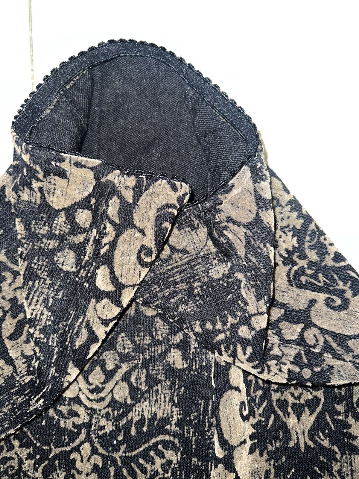 Japanese Brand Vintage Y2K floral print velvet midi skirt 🖤➕ Size 26" / US 2 / IT 38 - 6 Thumbnail