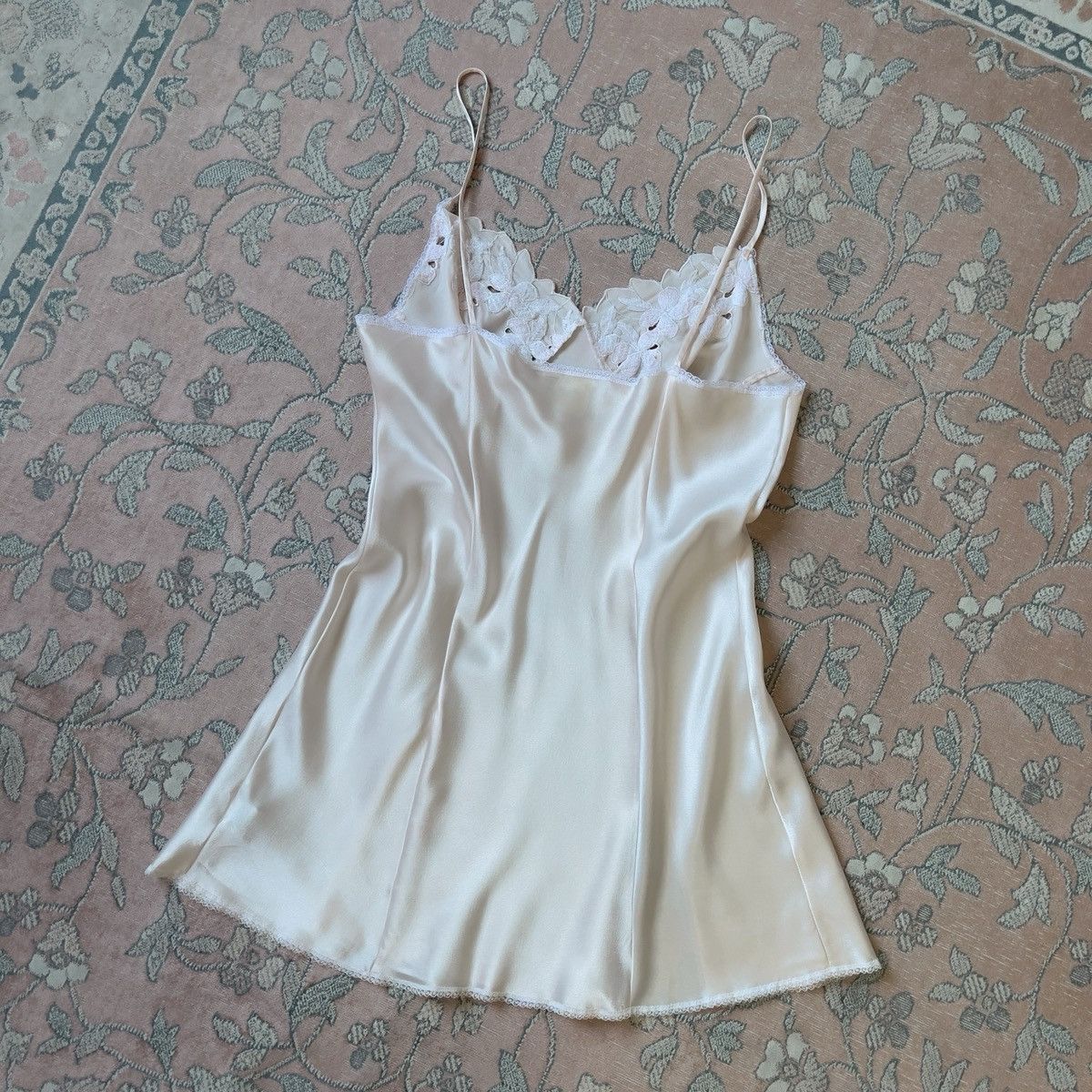 Victoria's Secret Victoria’s Secret 1980s Blush Pink Satin Mini Slip Dress (M) Size M / US 6-8 / IT 42-44 - 10 Thumbnail