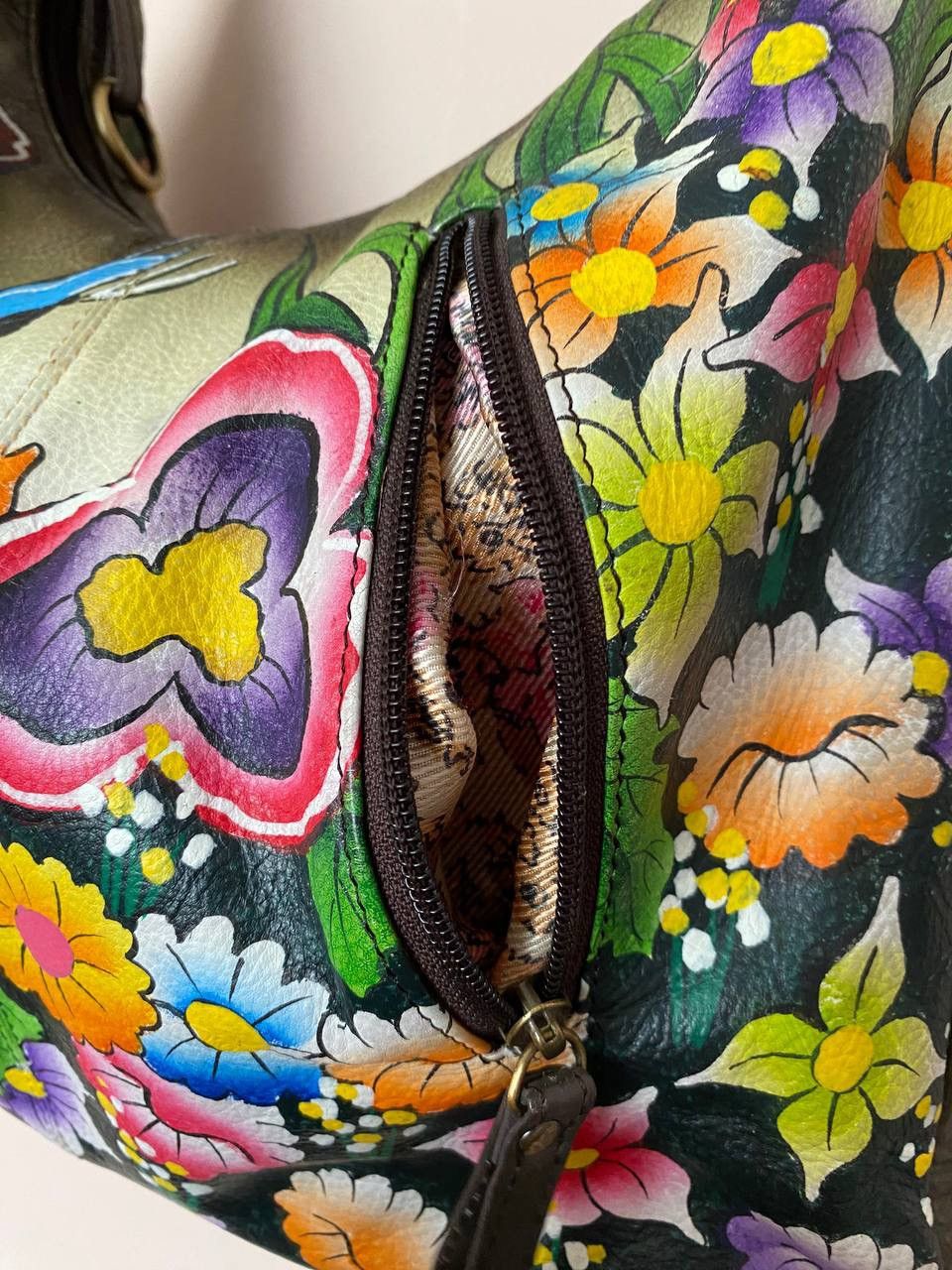 Designer 🔥 MODAPELLE Genuine Leather Floral Peacock Shoulder Bag Size ONE SIZE - 8 Thumbnail