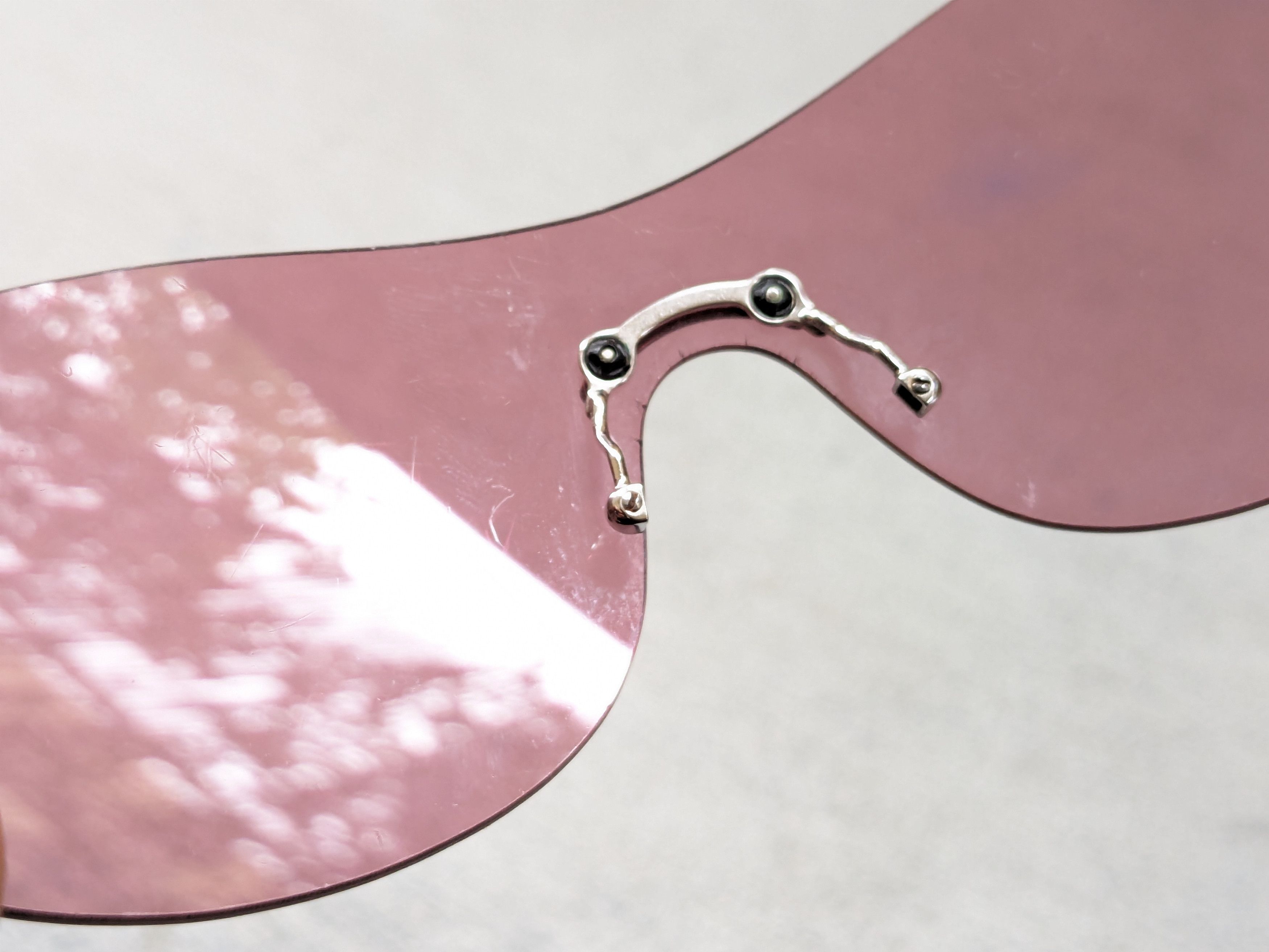 Gucci × Vintage Gucci Sunglasses GG2448/N/S Pink Vintage Y2K Shiled Size ONE SIZE - 10 Thumbnail