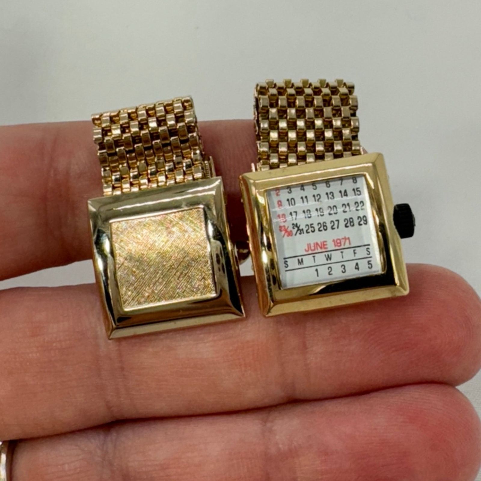 NBDN Nobrandedon VTG Calendar cuff links Size ONE SIZE - 3 Thumbnail