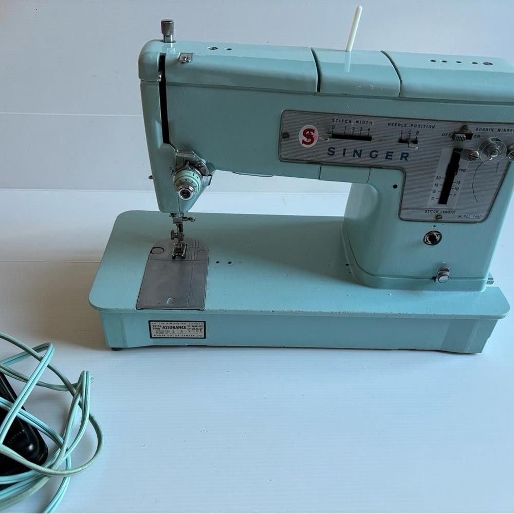 Designer Vintage blue zigzag singer sewing machine model 348 Size ONE SIZE - 2 Thumbnail