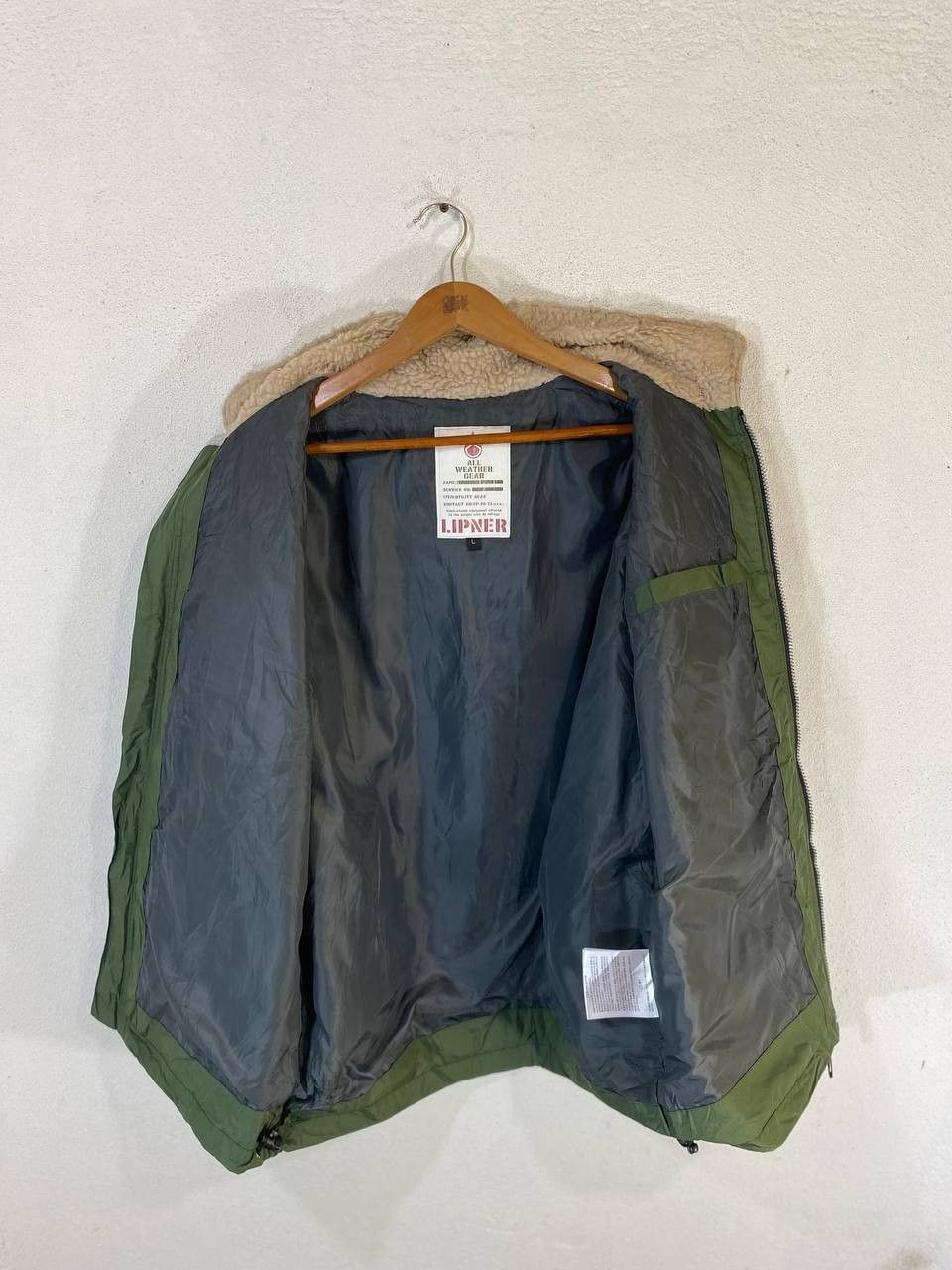 Japanese Brand Japanese brands lipner all wheater gear jacket nice design Size US L / EU 52-54 / 3 - 7 Thumbnail