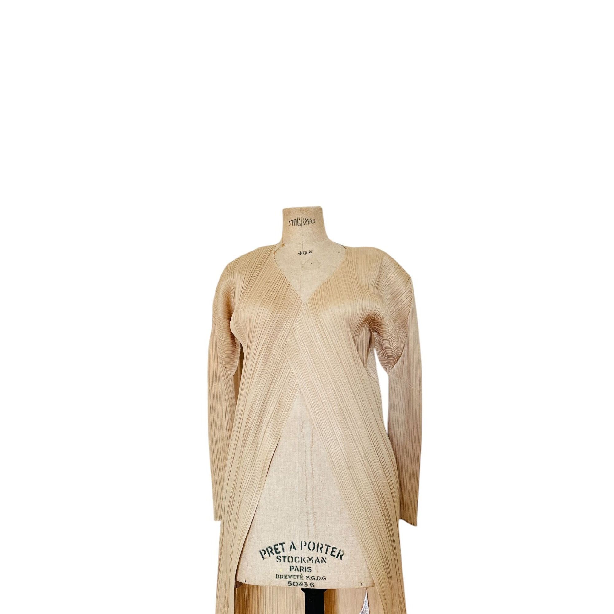 Issey Miyake Beige Pleats please coat Size S / US 4 / IT 40 - 2 Thumbnail