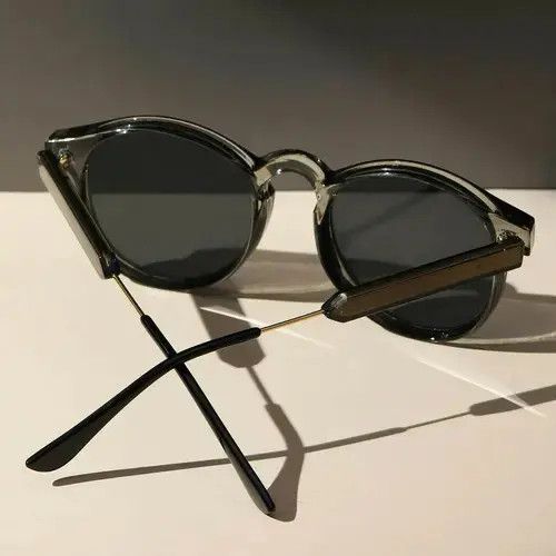 Vintage Big Retro Sunglasses 2024 Size ONE SIZE - 2 Thumbnail