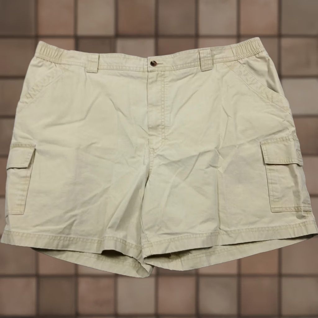 Vintage LL Bean Shorts Mens 44 Khaki Comfort Waist Cargo Pockets Cotton Hiking Outdoors Size US 44 / EU 60 - 1 Thumbnail