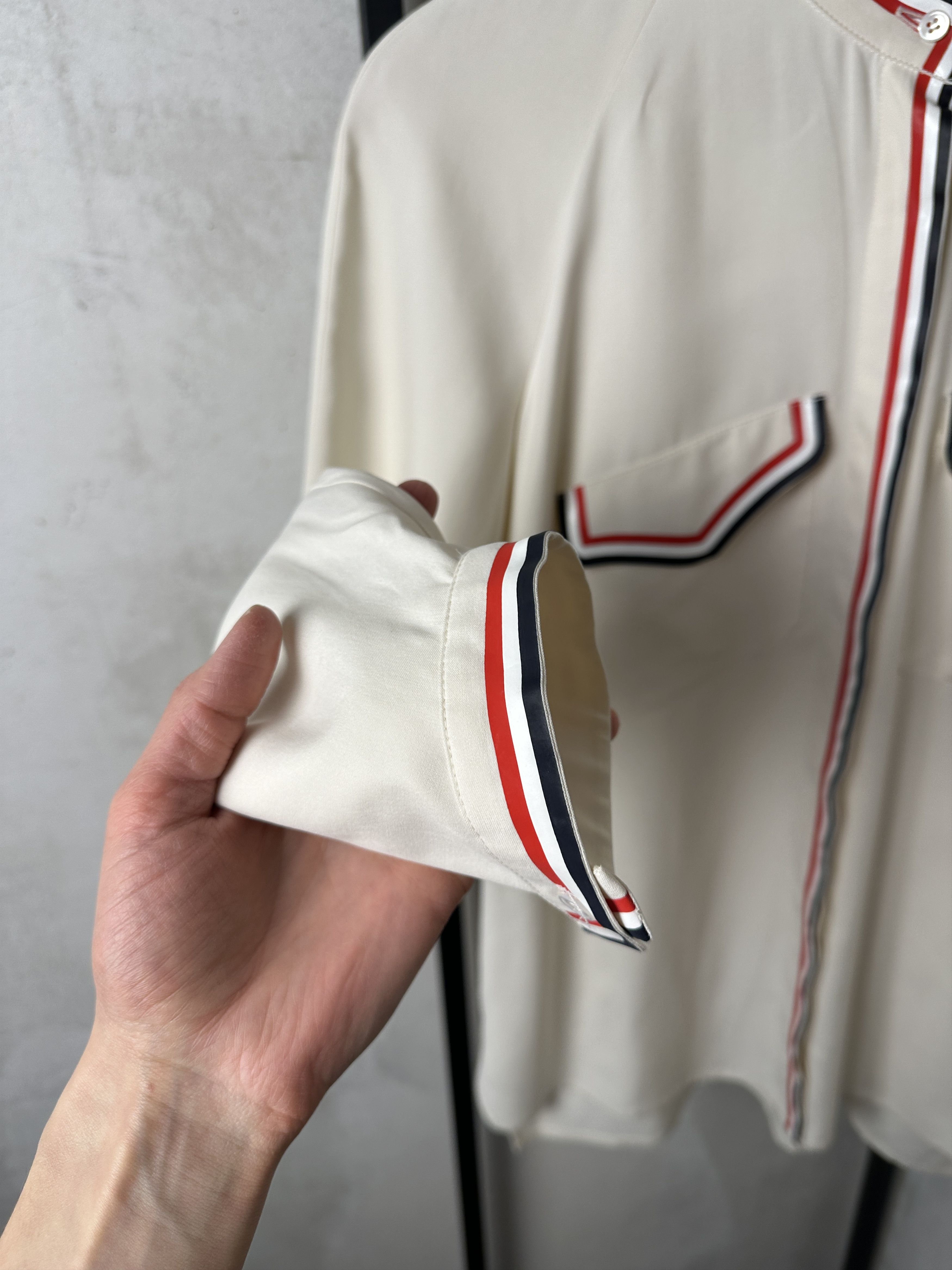 Thom Browne Thom Browne Classic Four-Bar Silk Shirt 3 Size Size S / US 4 / IT 40 - 4 Thumbnail