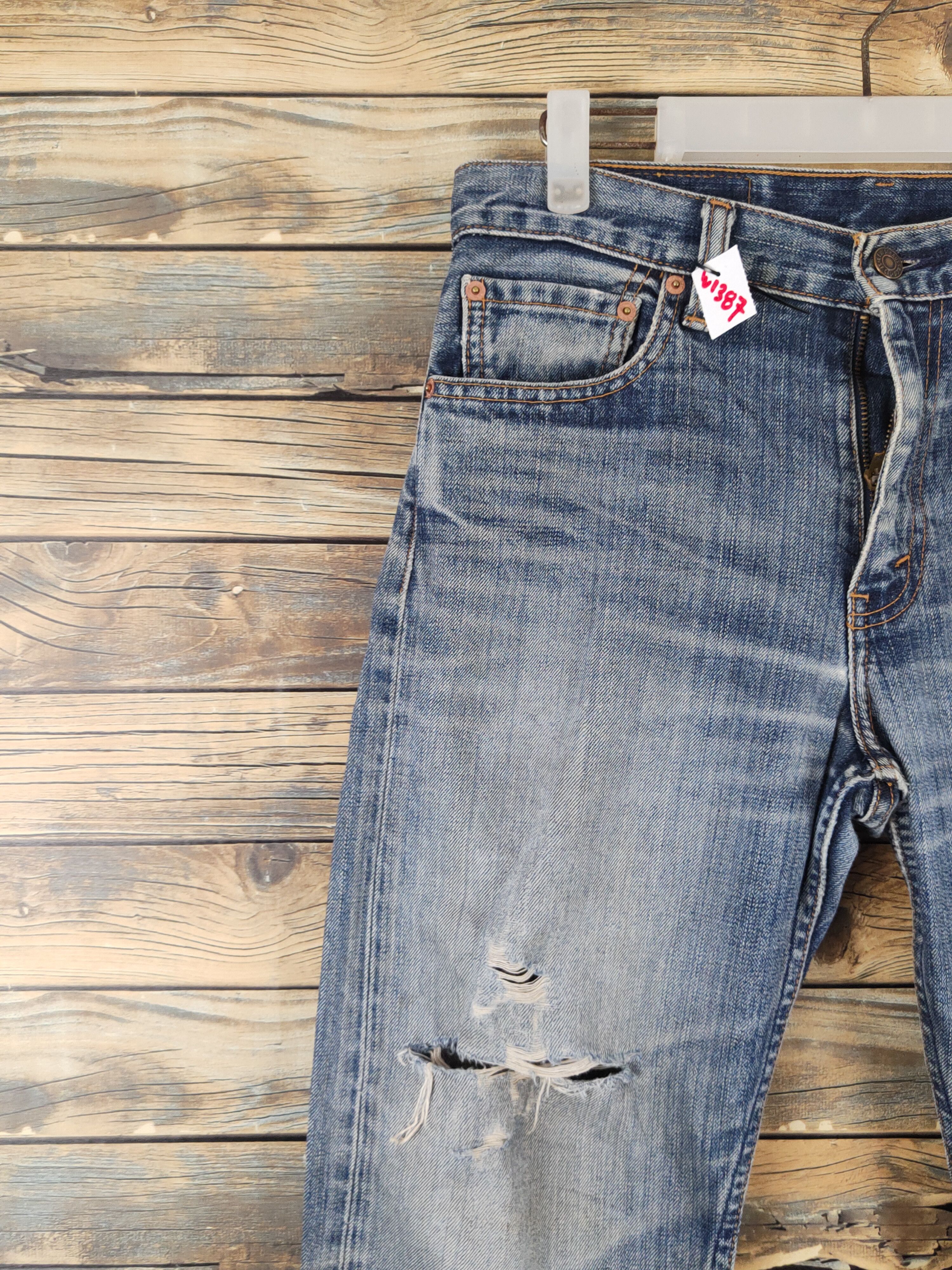 Levi's Levi's Dark Blue Faded Distressed Ripped Jeans #W1387 Size US 31 - 3 Thumbnail