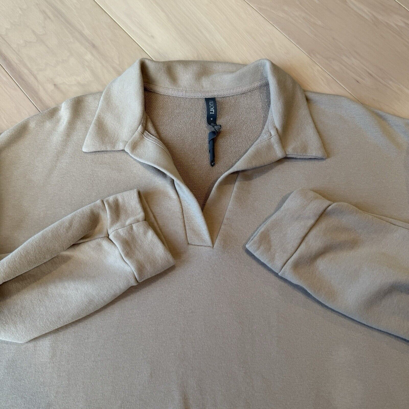 Vuori Vuori Sedona Polo Sweatshirt Medium Tan Fleece Pullover Size M / US 6-8 / IT 42-44 - 4 Thumbnail