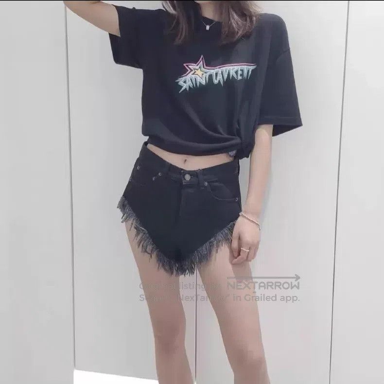 Saint Laurent Paris Saint Laurent Paris Fringed Denim Hot Pants i Size 27" / US 4 / IT 40 - 9 Thumbnail