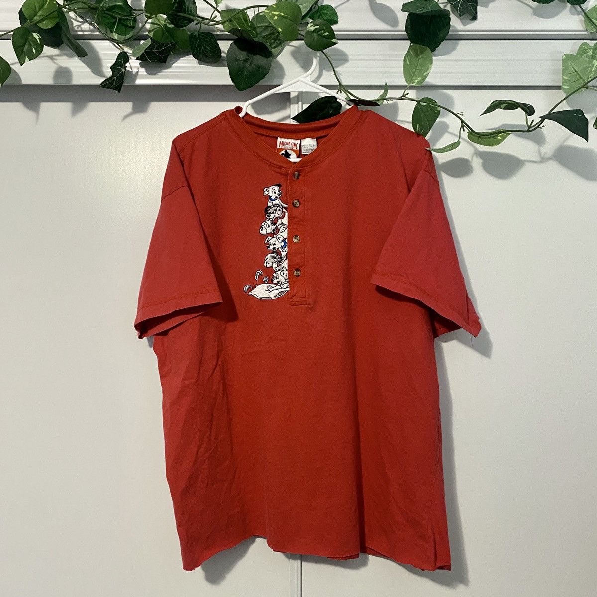 Disney Vintage 101 Dalmatians Disney Movie T-Shirt Size US XL / EU 56 / 4 - 1 Thumbnail