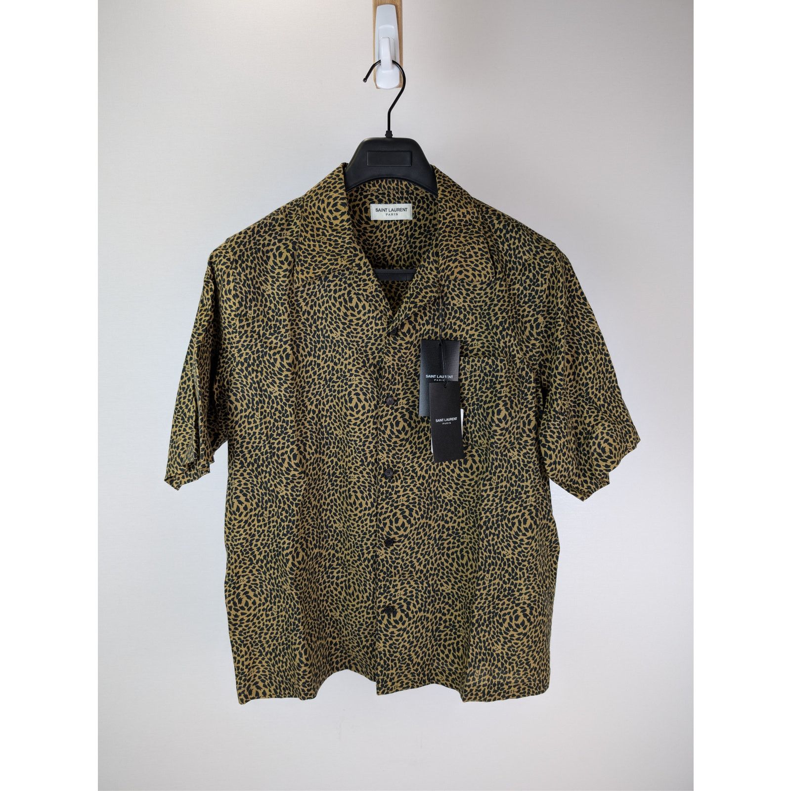 Saint Laurent Paris o1rshd1 Leopard Print Hawaiian Short-Sleeve Shirt in Black Size US XL / EU 56 / 4 - 10 Thumbnail