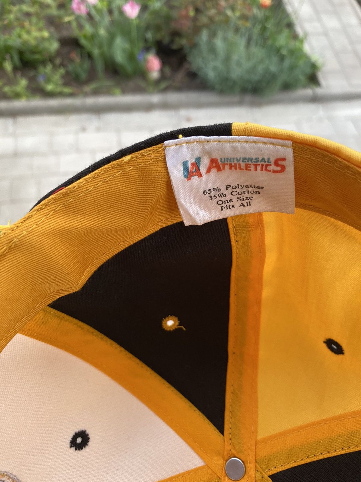 Vintage Vintage Borussia Dortmund Cap yellow/black rare Size ONE SIZE - 3 Thumbnail